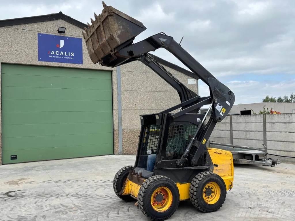 New Holland LS160  스키드로더