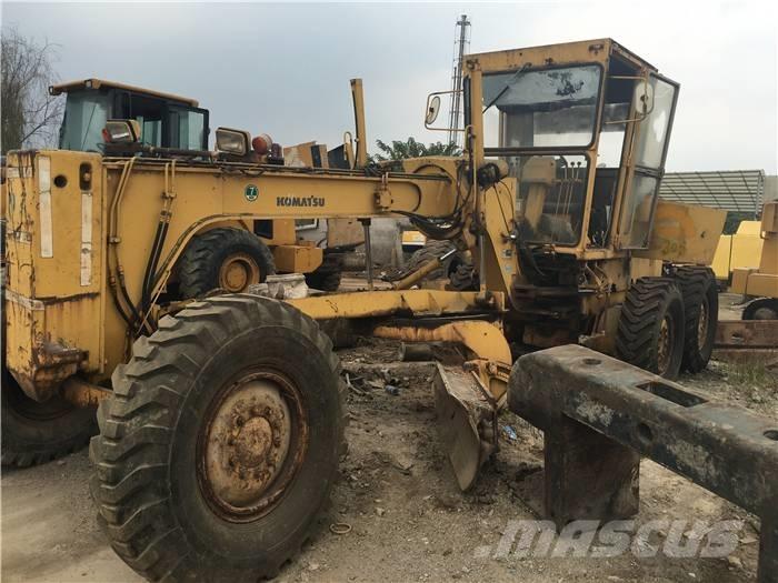 Komatsu GD 511 그레이더