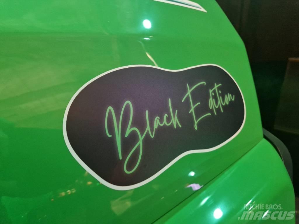 Avant 860 i  스키드로더