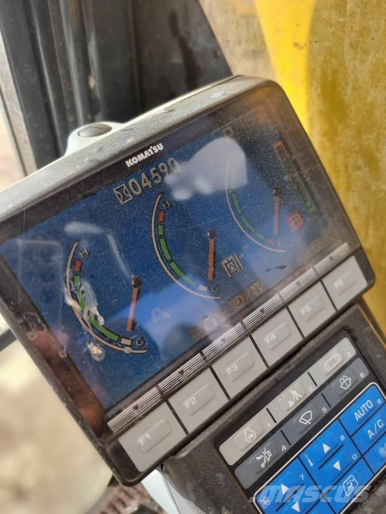 Komatsu PC 210 LC-8 대형 굴삭기 29톤 이상