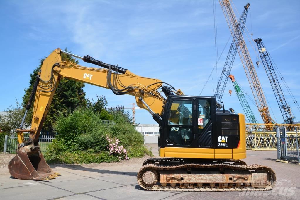 CAT 325 FL CR 대형 굴삭기 29톤 이상