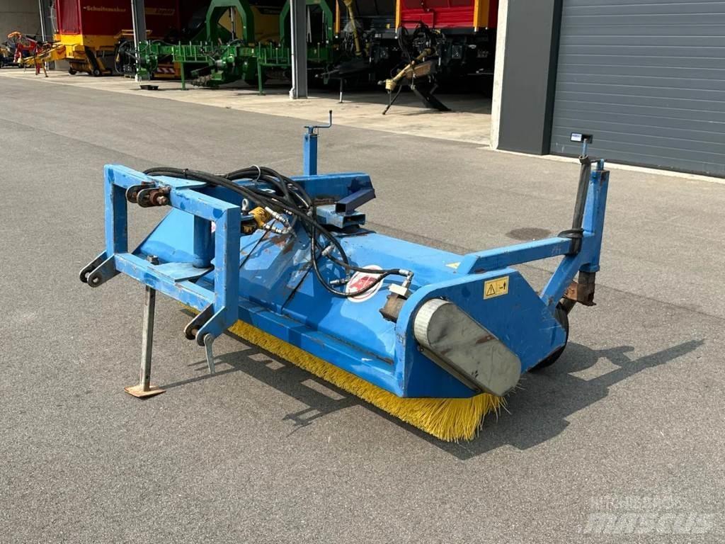 AP VHZ 2500 도로 청소차