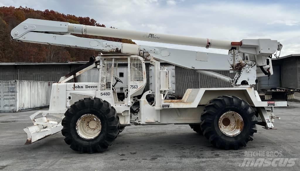 John Deere 548 D 목재스키더