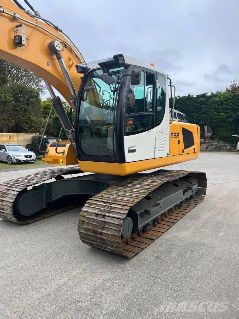 Liebherr R 922 대형 굴삭기 29톤 이상