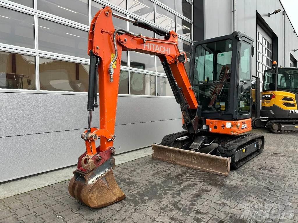 Hitachi ZX26U-6 CR 소형 굴삭기 7톤 미만