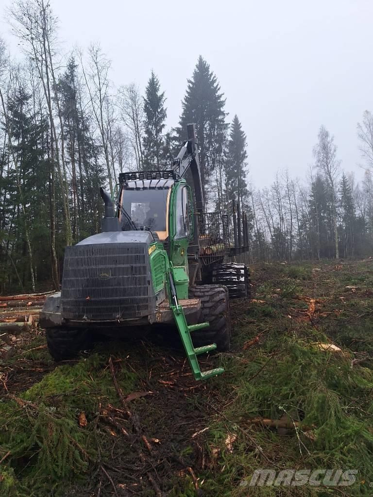 John Deere 1510G 원목 포워더