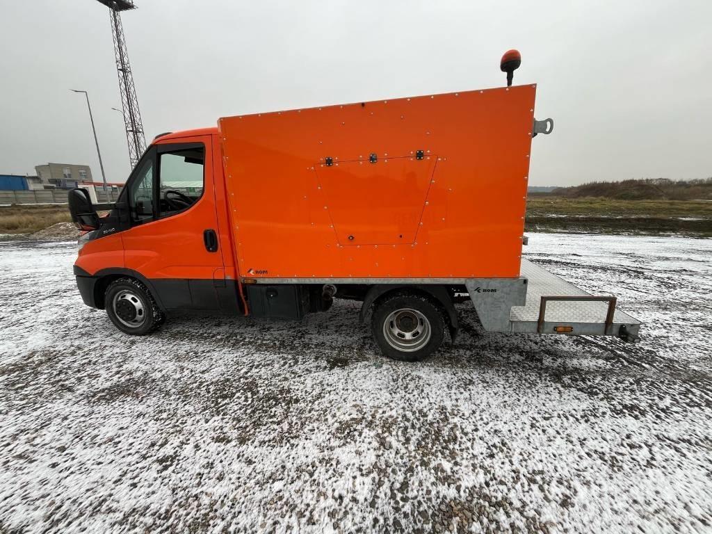 Iveco DAILY 35C14 패널 화물차