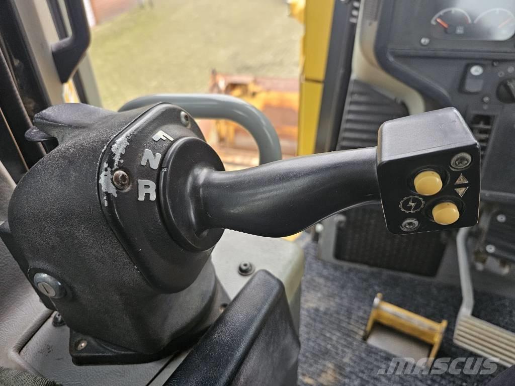 CAT D 6 T LGP 크롤러 도저