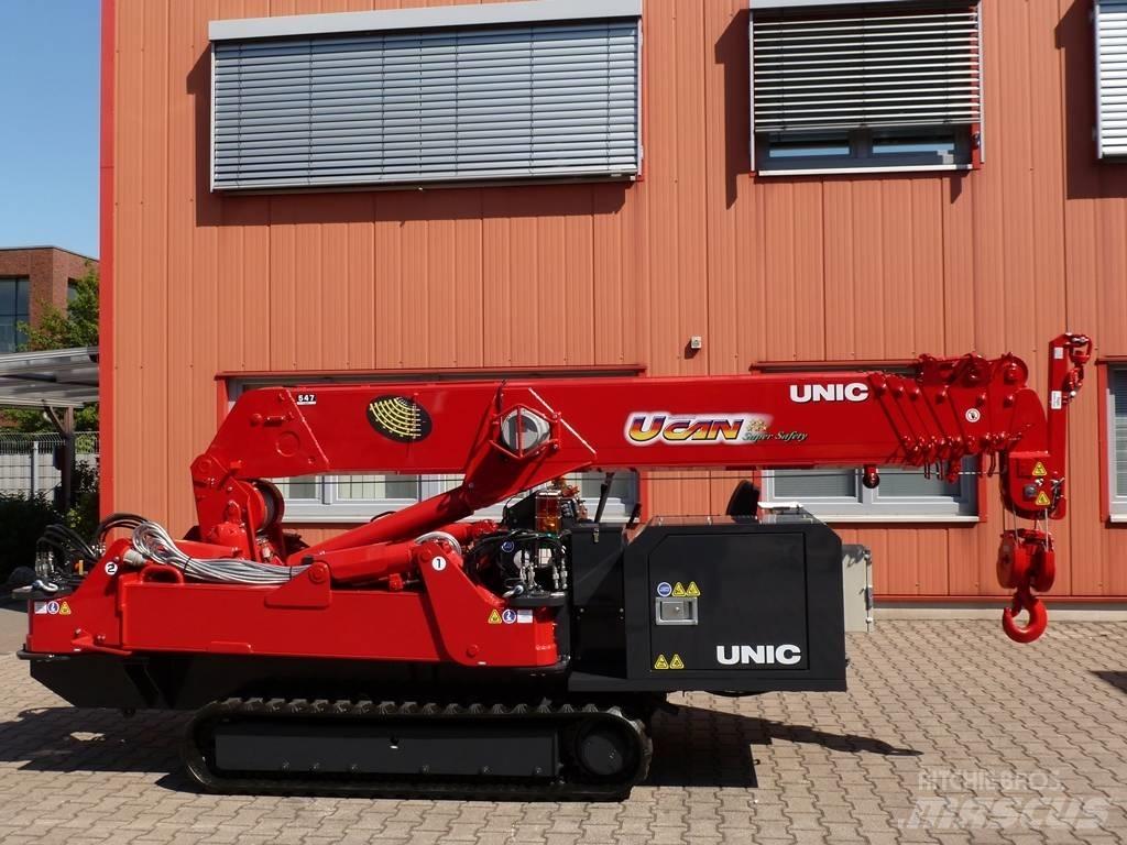 Unic URW-547 미니 크레인