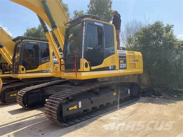 Komatsu PC 220-8 대형 굴삭기 29톤 이상