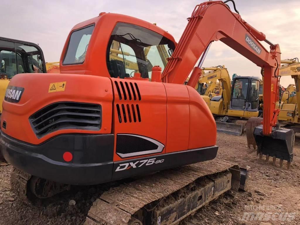 Doosan 75-9c 대형 굴삭기 29톤 이상