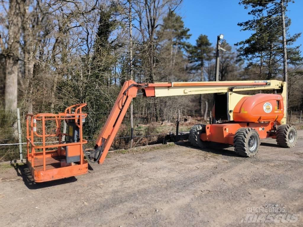JLG 800 AJ 관절형 전동이동 리프트