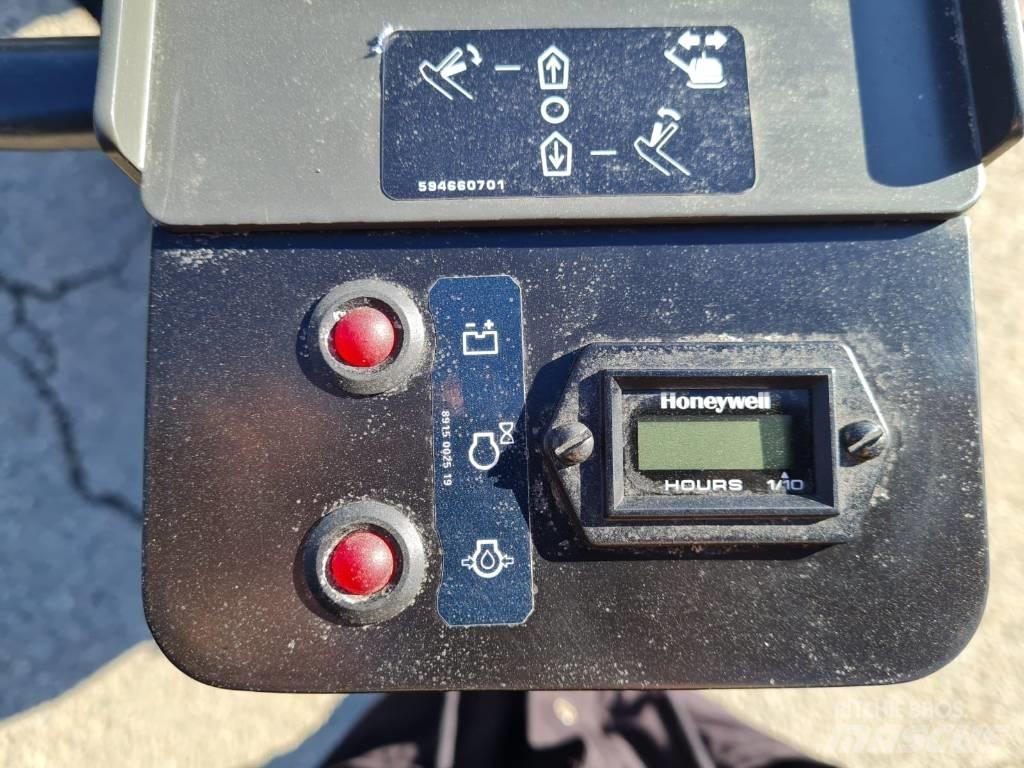 Husqvarna LG504 진동롤러
