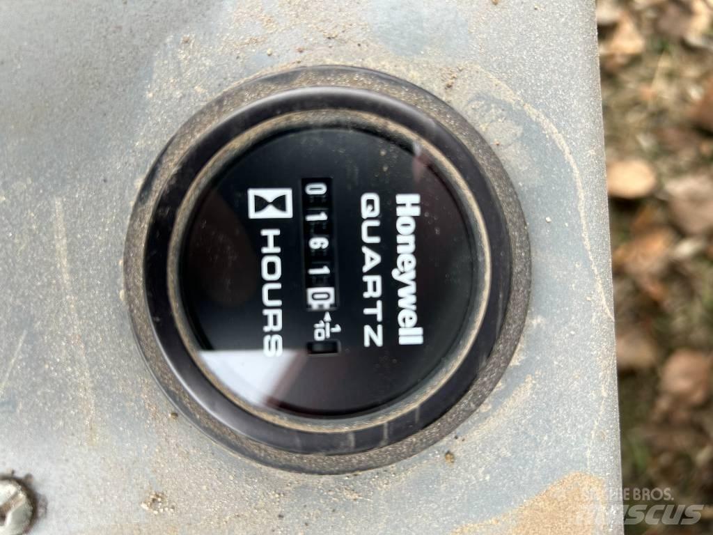 SkyJack SJ III 4626 가위형 리프트