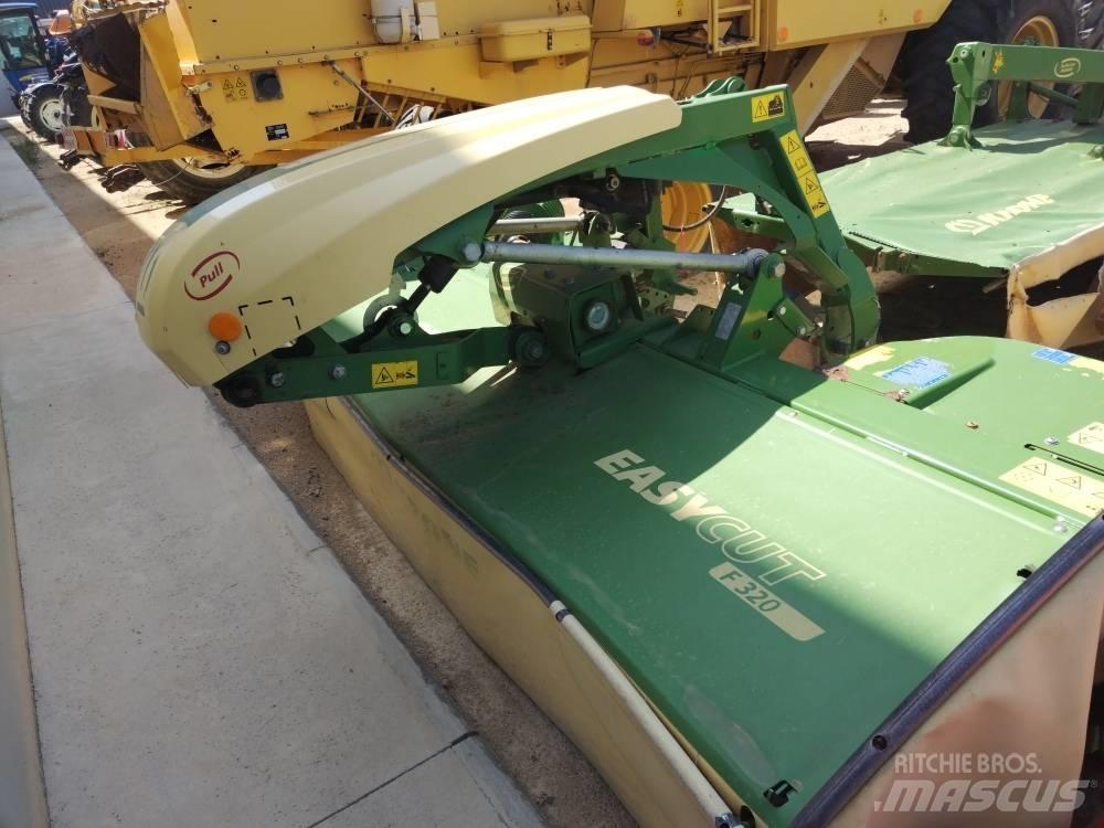 Krone F320 제초기