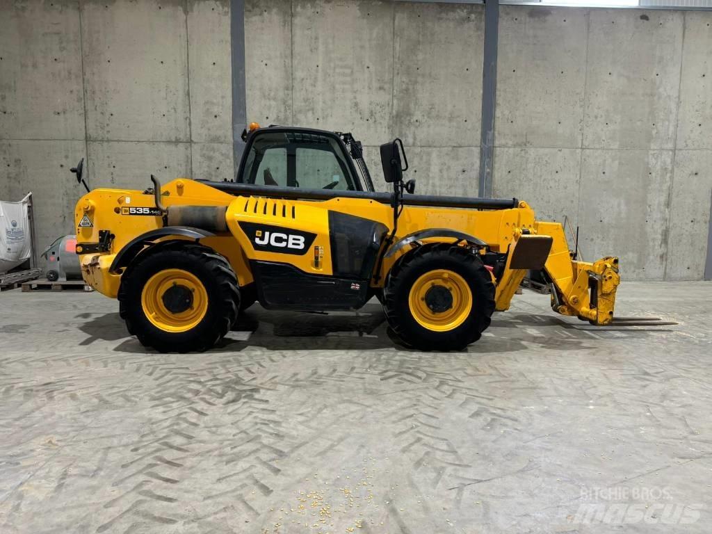 JCB 535-140 텔러 핸들러