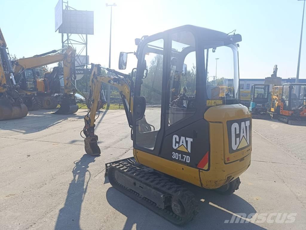 CAT 301.7 D 소형 굴삭기 7톤 미만