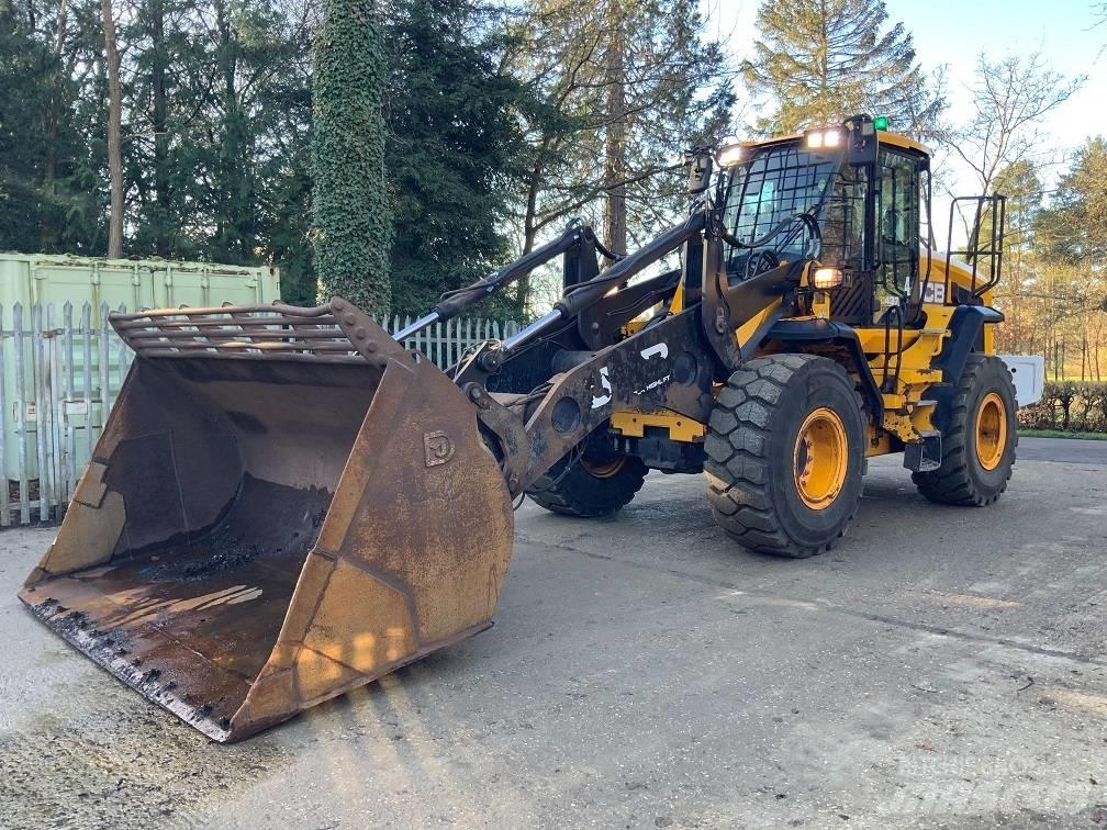 JCB 437 HT  휠로우더