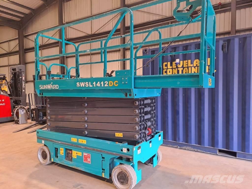 Sunward SWSL 1412 DC 가위형 리프트