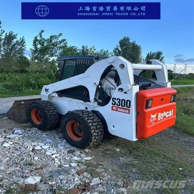 Bobcat s 300  스키드로더