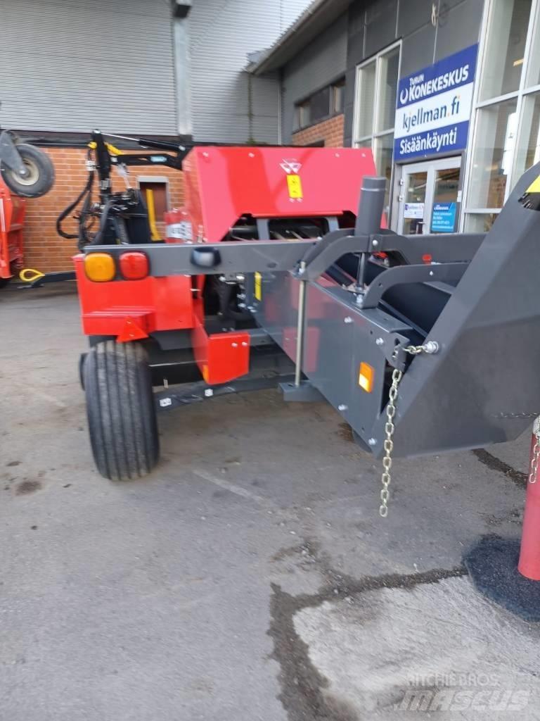 Massey Ferguson 1840 각형 곤포기