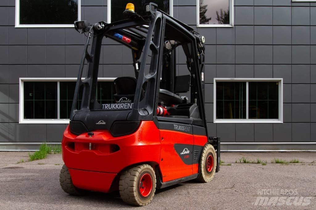 Linde E30-01 전동 지게차