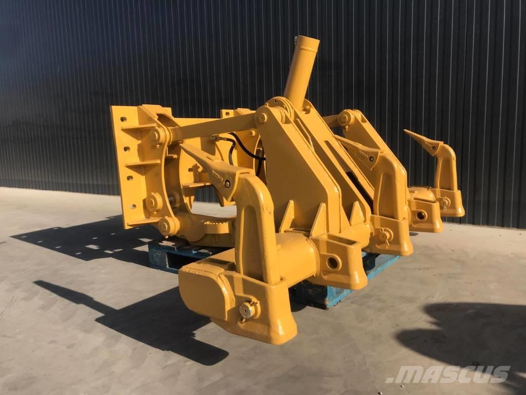 Volvo G946B 스크레퍼