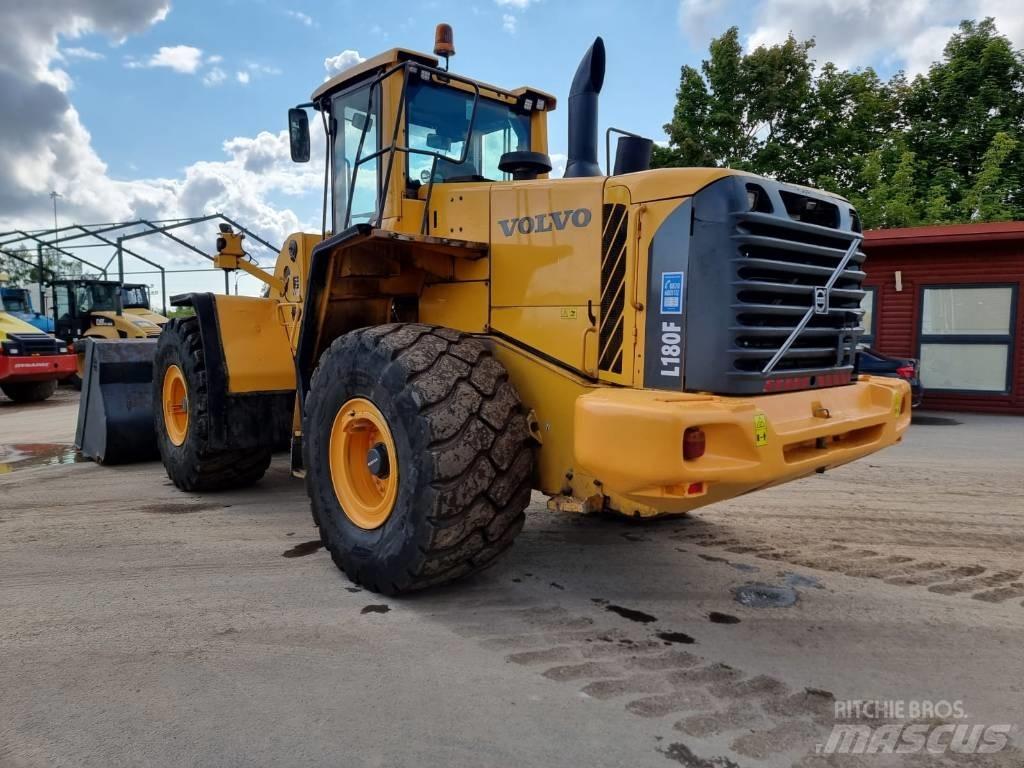 Volvo L 180 F  휠로우더