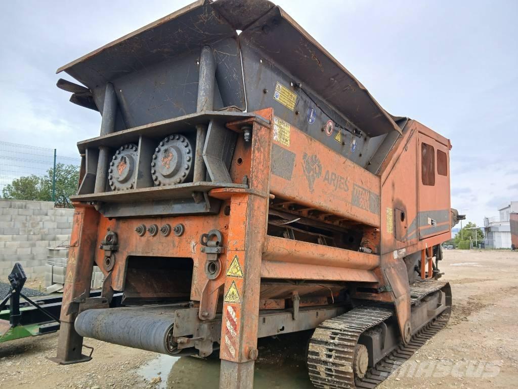 Arjes Titan 900 폐기물 분쇄기