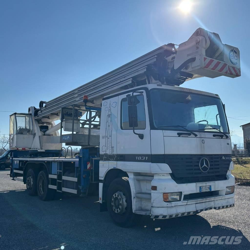 Cela TJ460 트럭 탑재 고소작업대