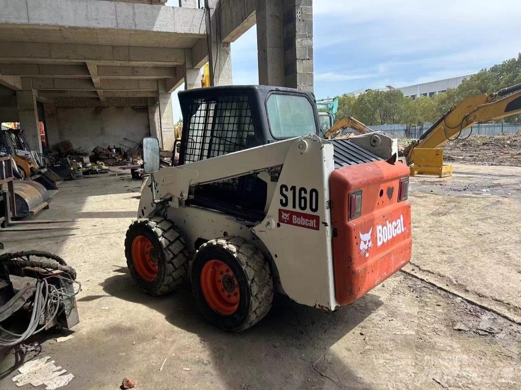 Bobcat S 160  스키드로더
