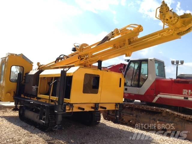 Böhler TCD 221/DD7 도로 굴착기