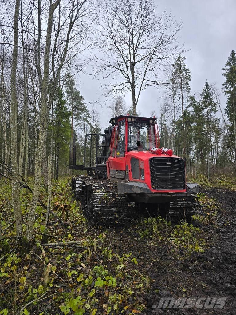 Komatsu 875 원목 포워더