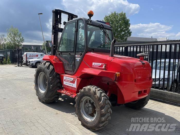 Manitou M30-4 험지용 트럭