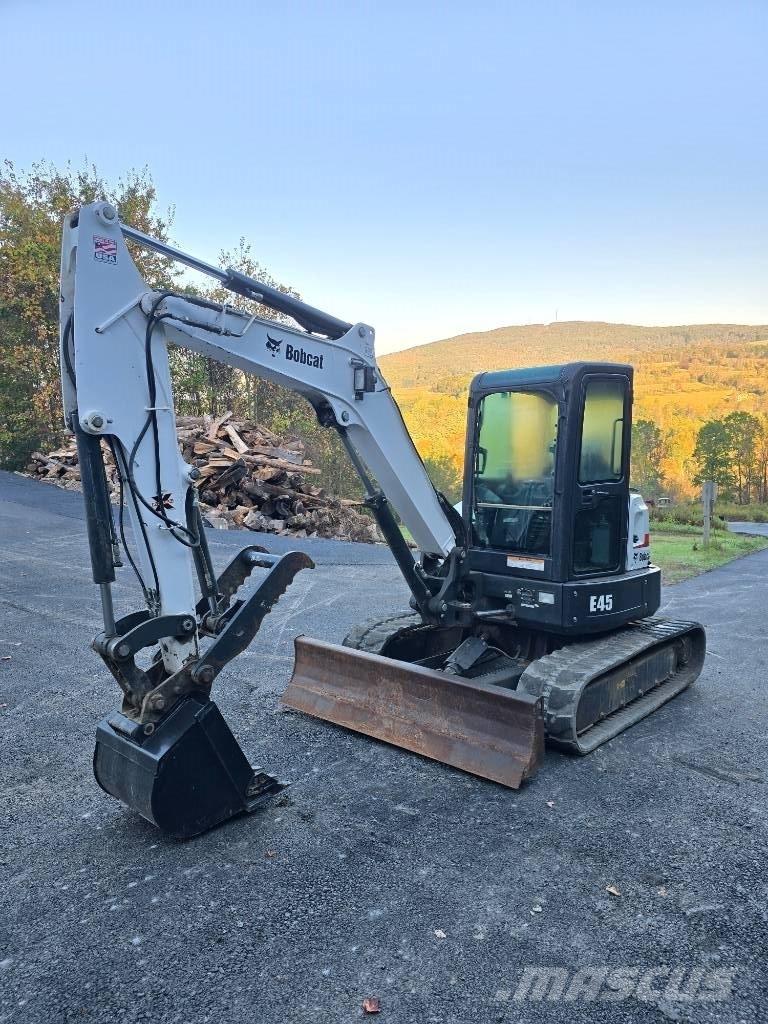 Bobcat E 45 소형 굴삭기 7톤 미만