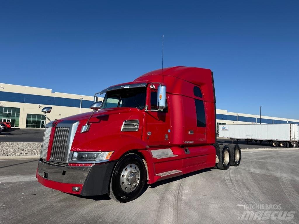 Western Star 5700 XE 트랙터 유닛