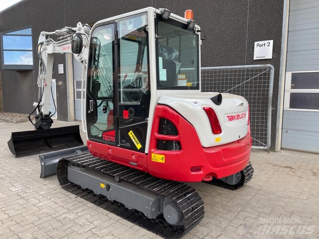Takeuchi TB370 소형 굴삭기 7톤 미만