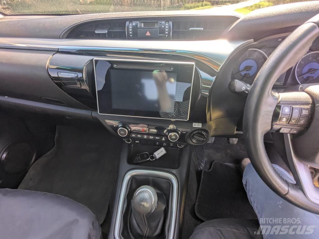 Toyota Hilux 픽업/드롭사이드