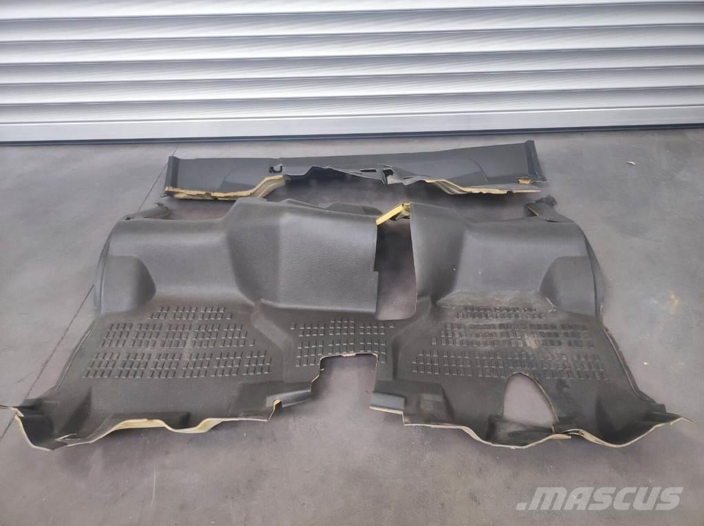 Renault Floor Mat 캐빈 및 인테리어
