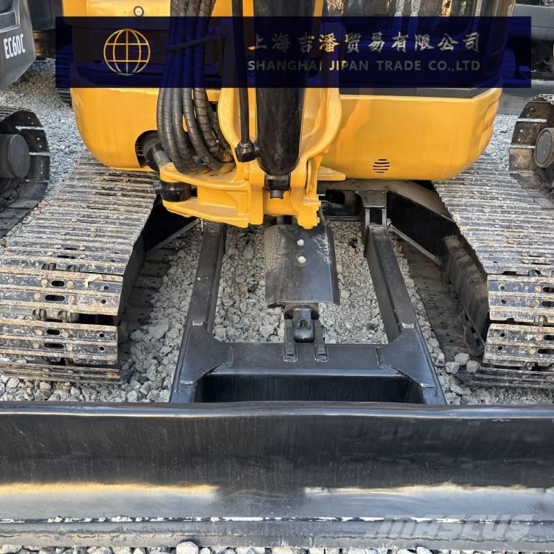 CAT 304 소형 굴삭기 7톤 미만