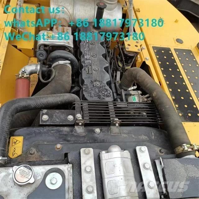 Komatsu PC 220-8 대형 굴삭기 29톤 이상