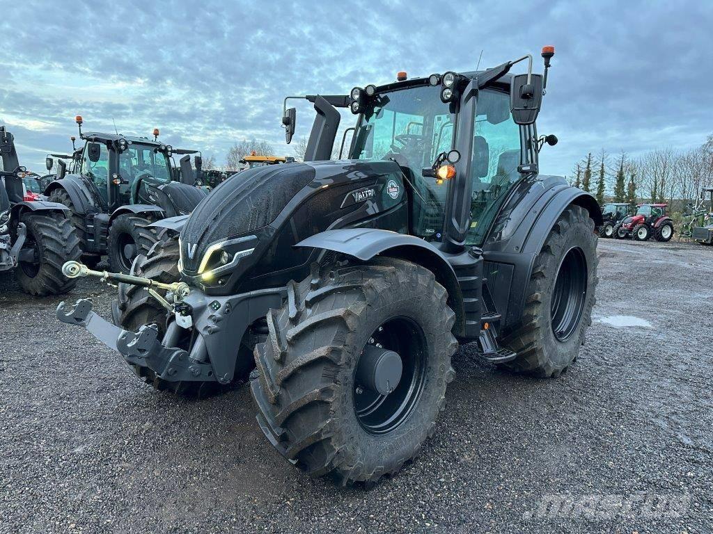 Valtra T 235 Direct 트랙터