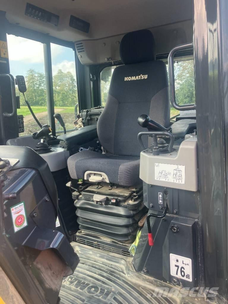 Komatsu D51PXi - 24 크롤러 도저