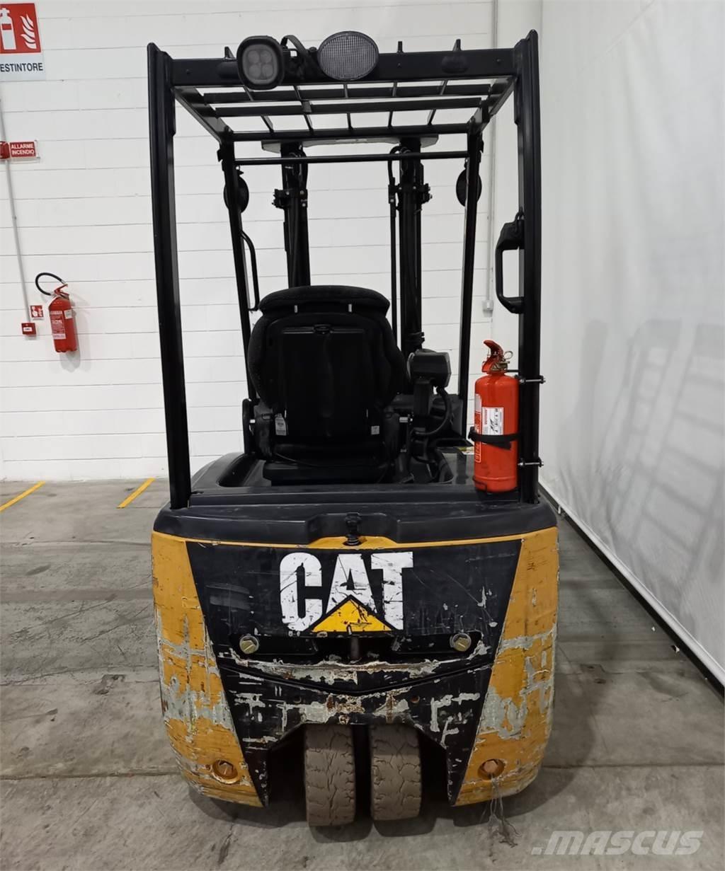  EP18CPNT 전동 지게차