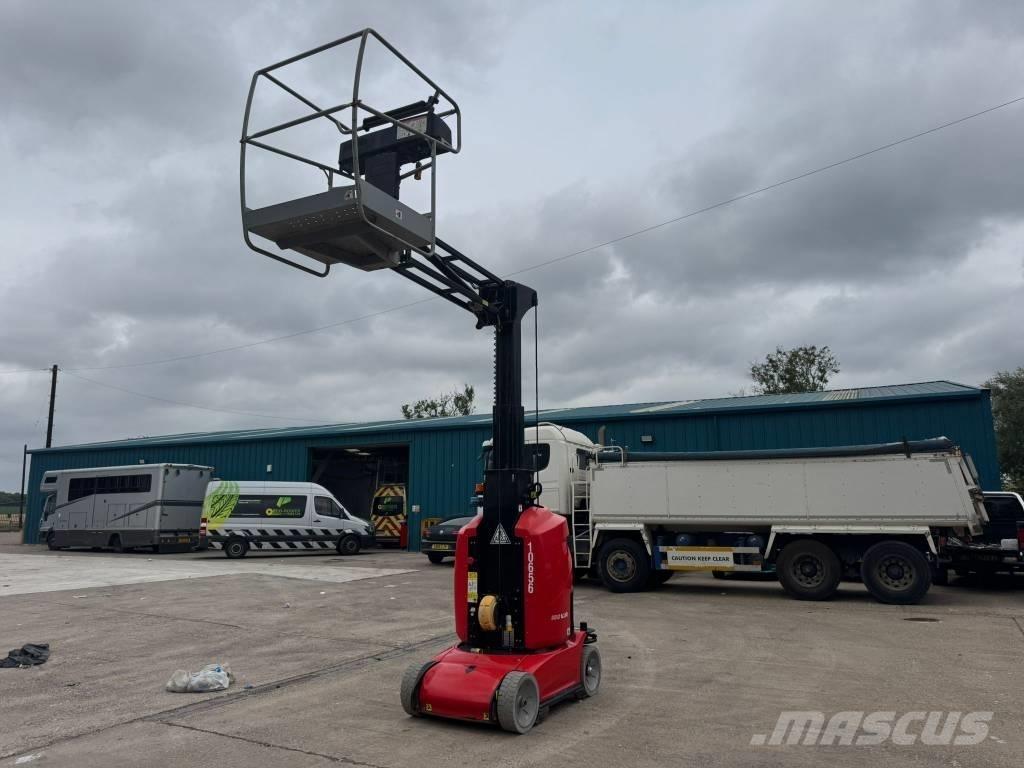 Manitou 100 VJR 인원/화물 앨리베이터
