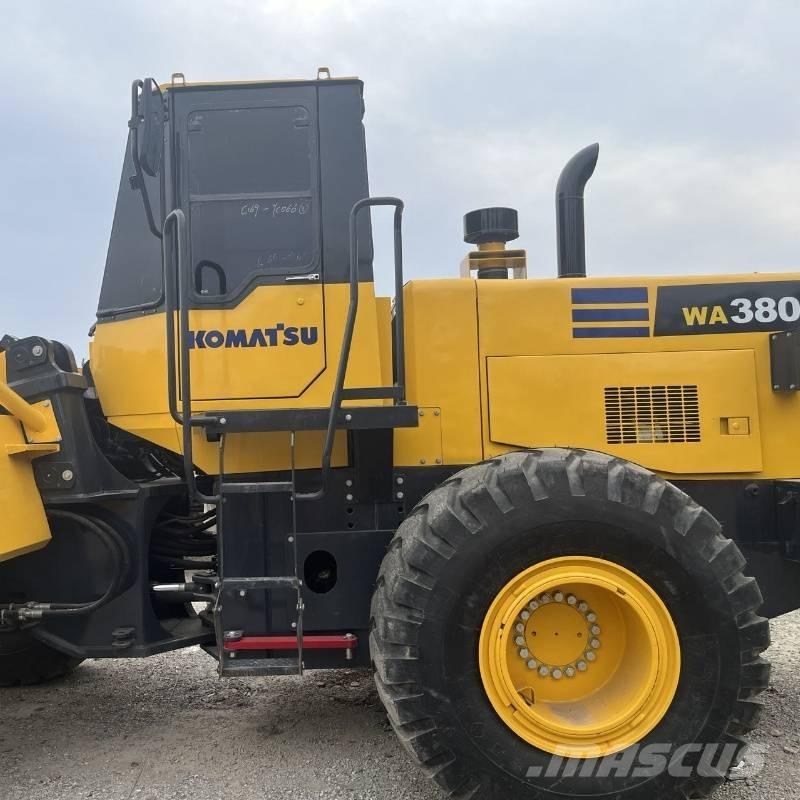 Komatsu WA 380  휠로우더
