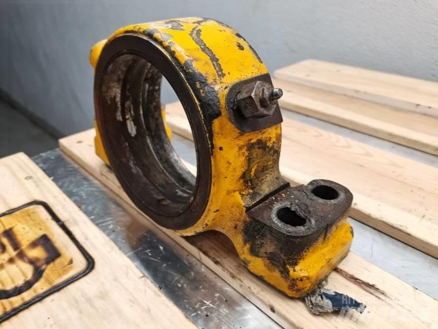 JCB 530-70 {axle} 차축