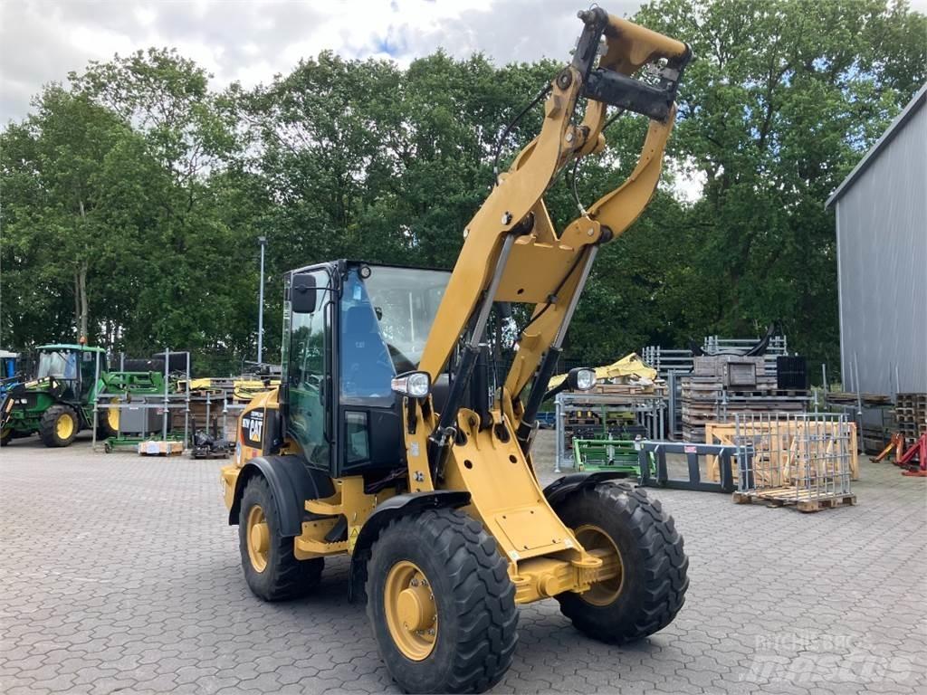 CAT 907  휠로우더