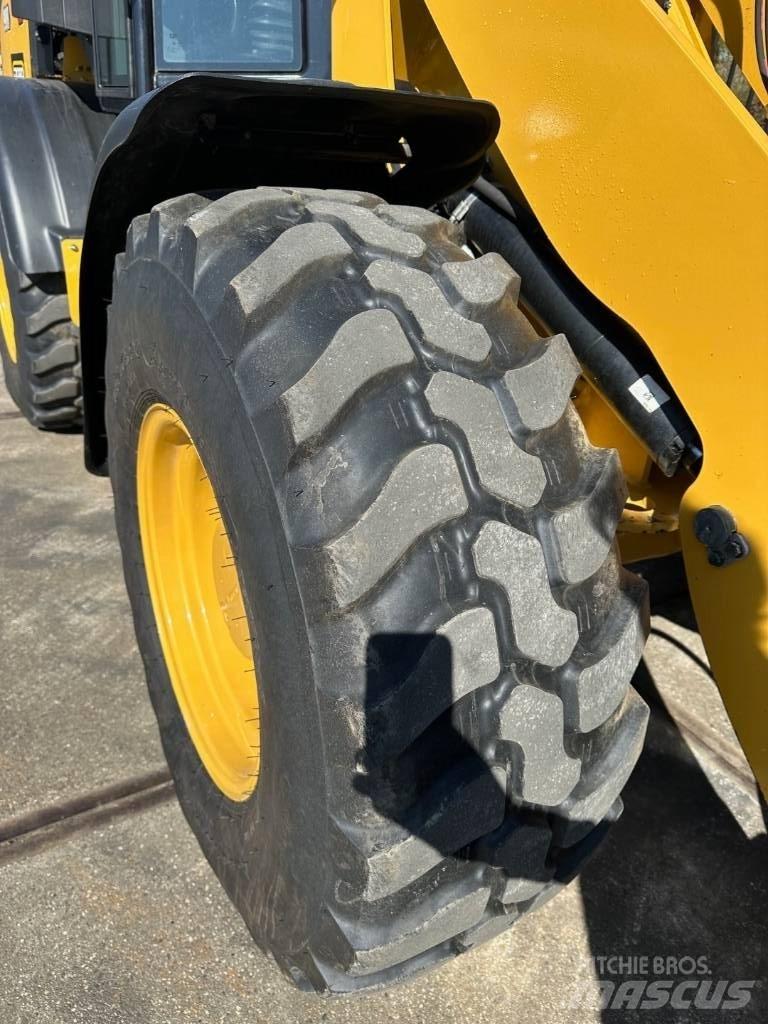 CAT 908  휠로우더