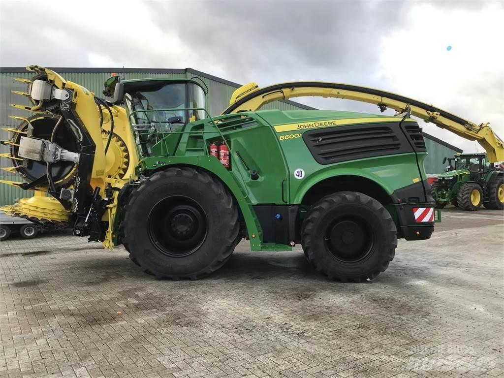 John Deere 8600 자동 초지기계